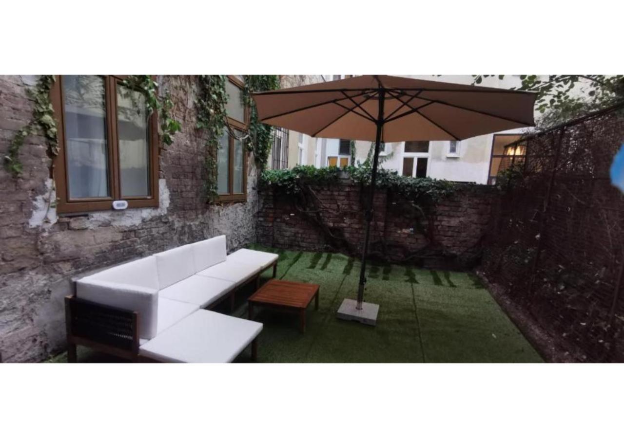 Spacious Apartment, 3 Min To U6 Metro Vienna Exterior photo